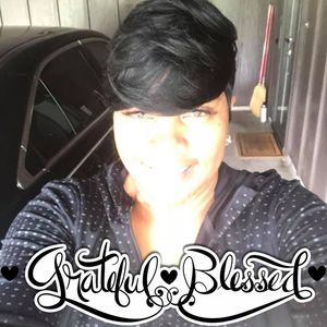 Meet your Posher, Phyllis